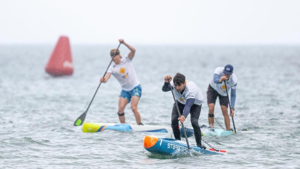 El Stand Up Paddle nacional presente en Galicia durante el Campeonato de España de Beach Race 2024