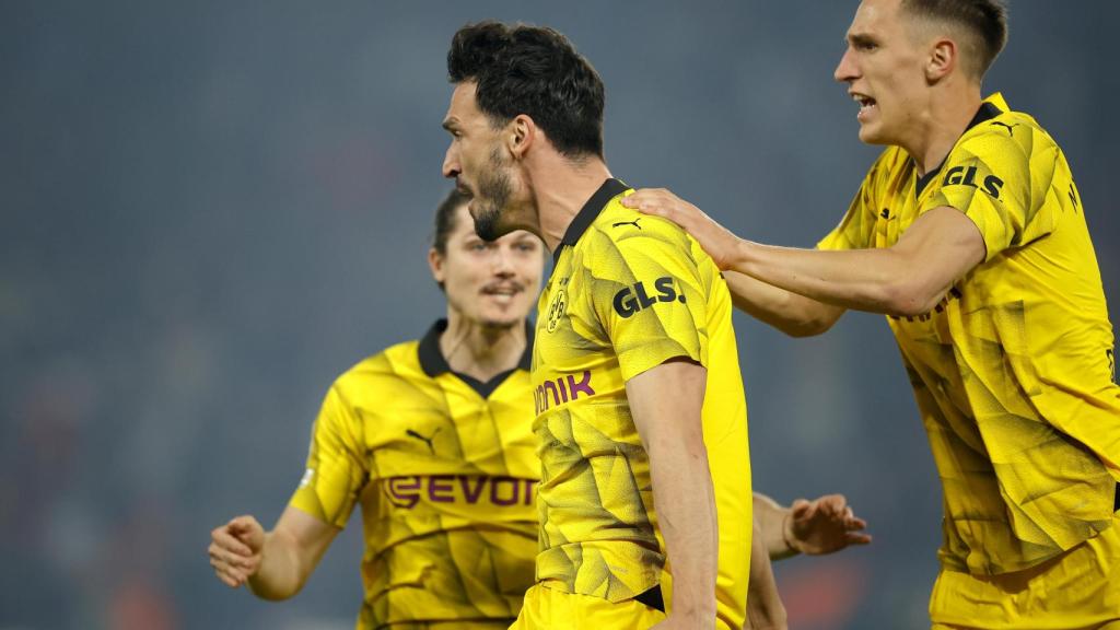 Hummels celebra su gol ante el París Saint-Germain