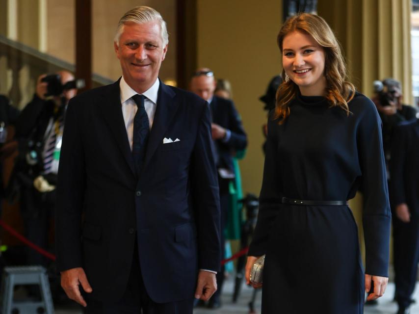 Elisabeth sigue los pasos académicos de su padre, el rey Felipe de Bélgica.