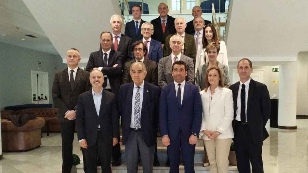 Imagen del comité ejecutivo de Navalia.