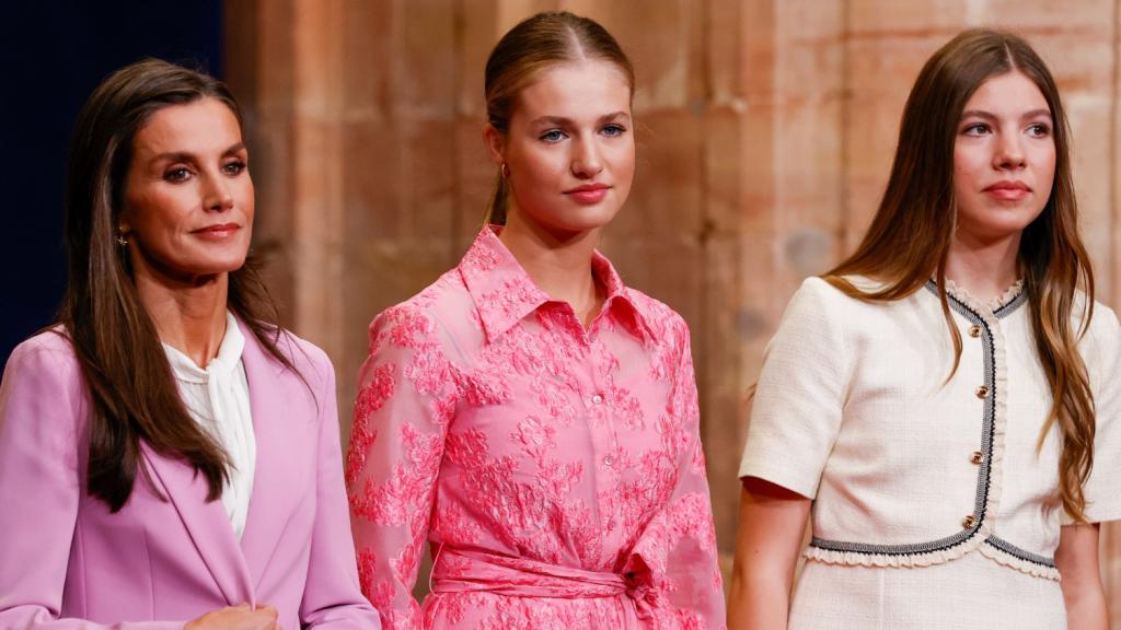 La reina Letizia, la princesa Leonor y la infanta Sofía, en los Premios Princesa de Asturias 2023.