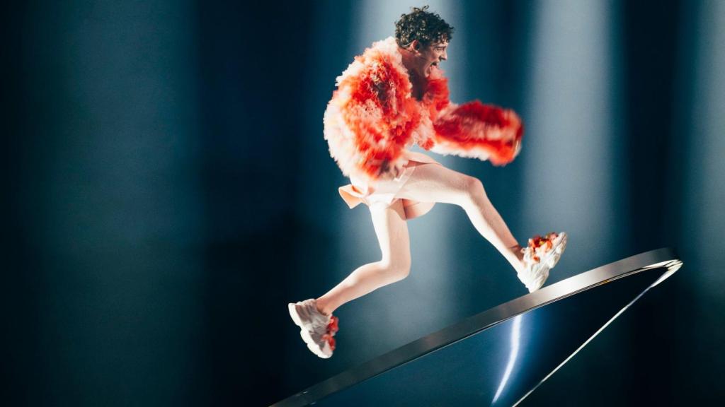 Nemo en el Festival de Eurovisión 2024.