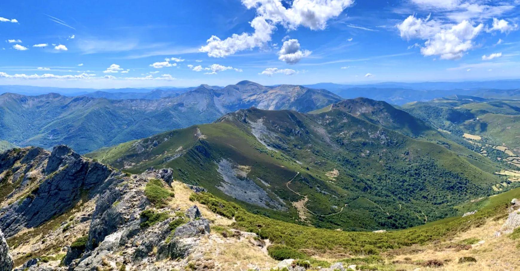 Vista panorámica de la Sierra de Os Ancares. Foto: Wikiloc