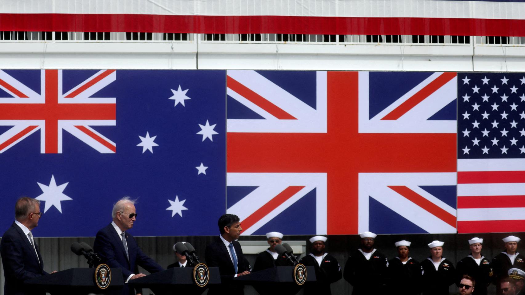 Los dirigentes de los miembros de AUKUS se reúnen en San Diego.