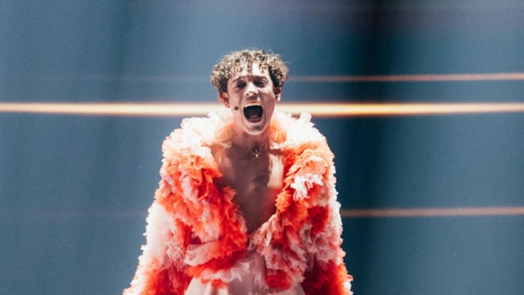 Nemo Mettler en la final del Festival de Eurovisión 2024 en Malmö.