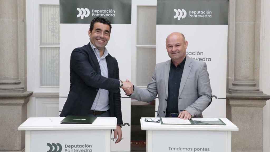 Firma del convenio para la creación del Club da Lamprea