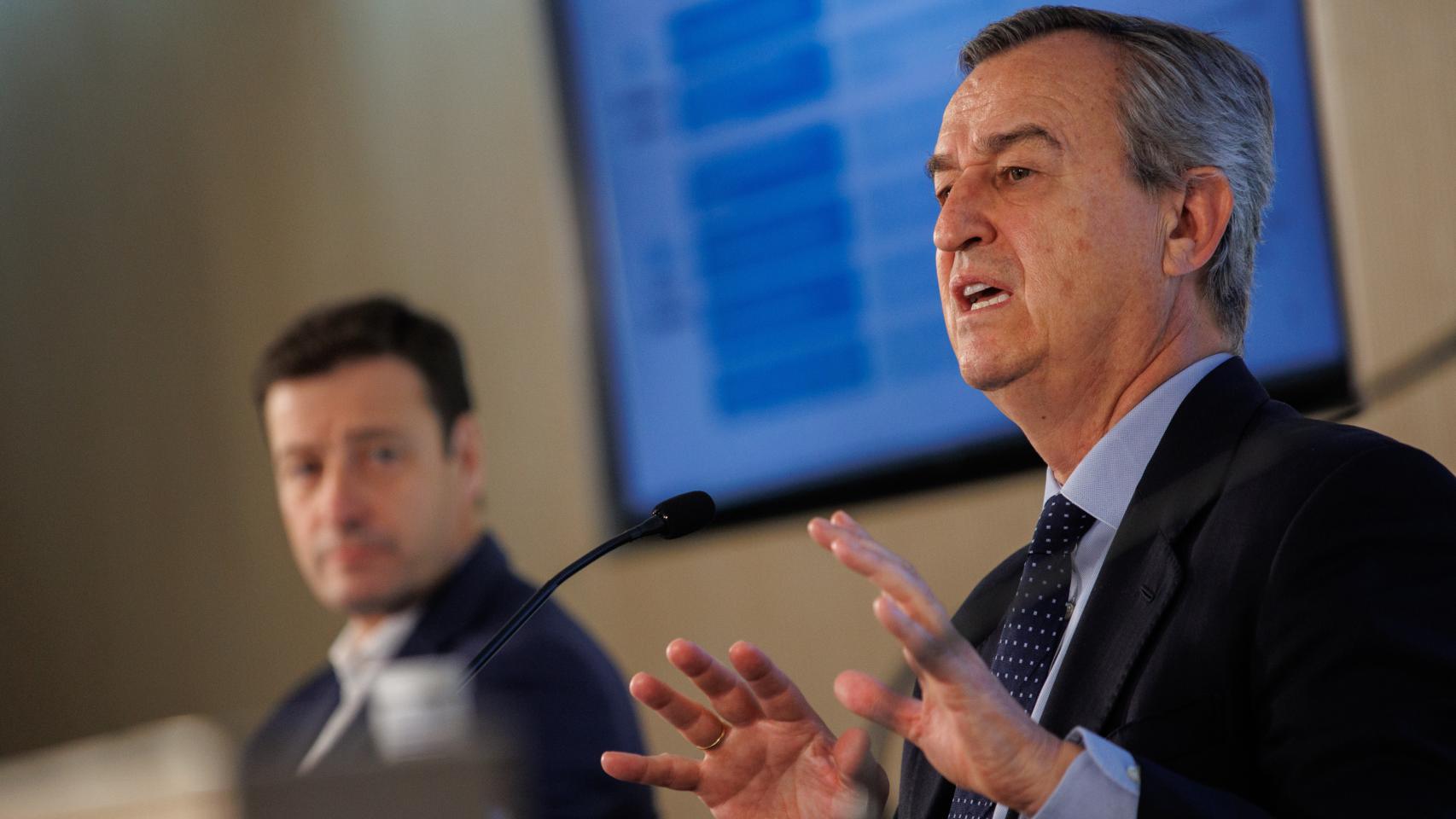 El CEO de Banco Sabadell, César González-Bueno, y el director financiero, Leopoldo Alvear, en la última presentación de resultados del grupo.