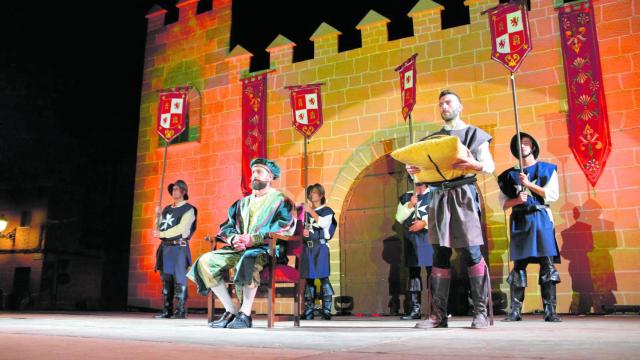 Plan familiar en el pueblo de Toledo que te hace viajar al siglo XVI: mercadillo, cuentacuentos y recreaciones