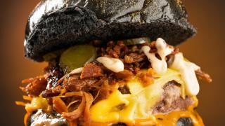 La hamburguesa favorita de los madrileños es de pan negro