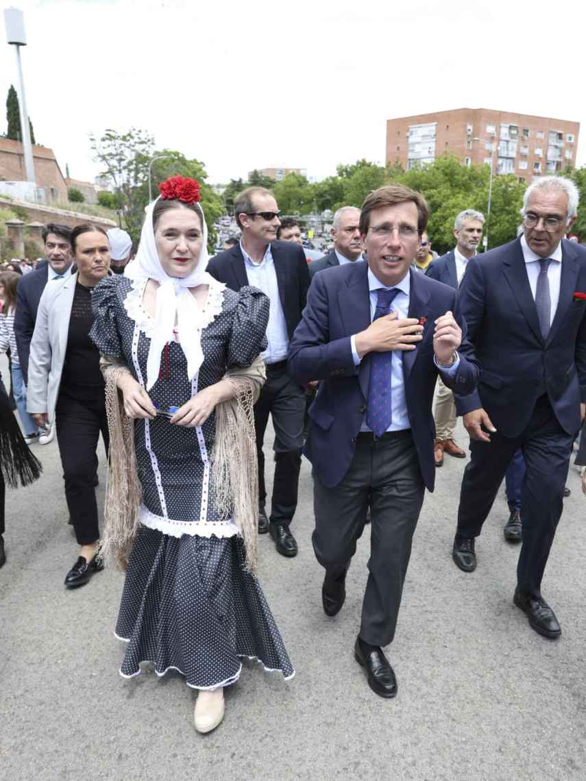 El alcalde de Madrid, José Luis Martínez-Almeida y la delegada de Cultura.