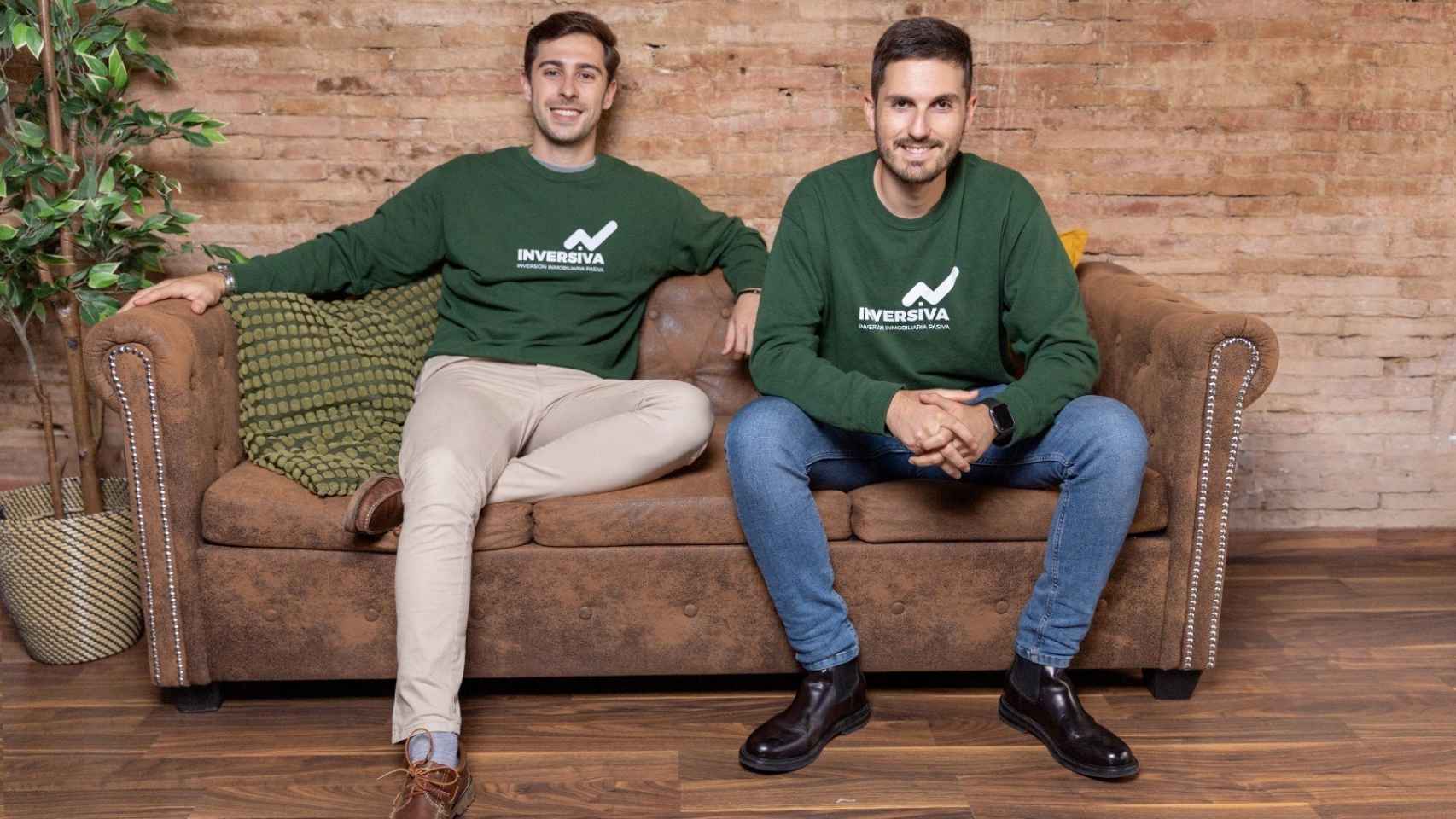 De izquierda a derecha: Juanlu Cruz y David García, cofundadores de Inversiva.