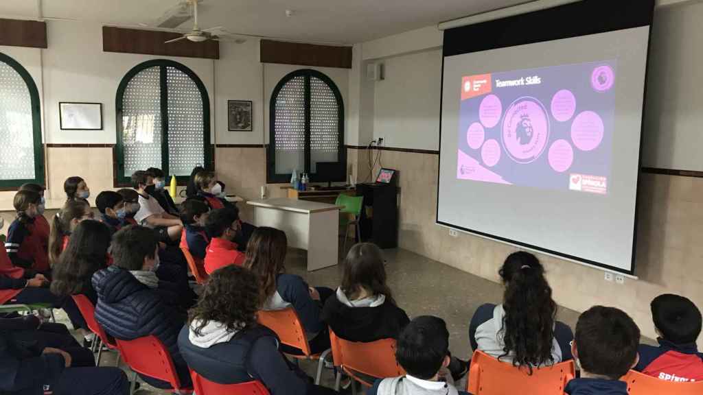 Alumnos del Cardenal Spínola, durante una de estas actividades.