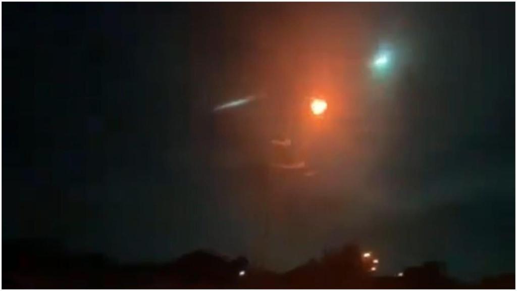 Meteoro grabado por unos gallegos en Vilanova de Arousa