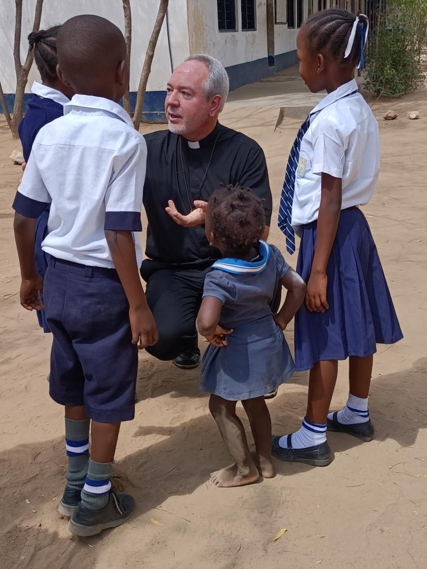 El padre José Luis lleva 30 años viviendo en Kenia.
