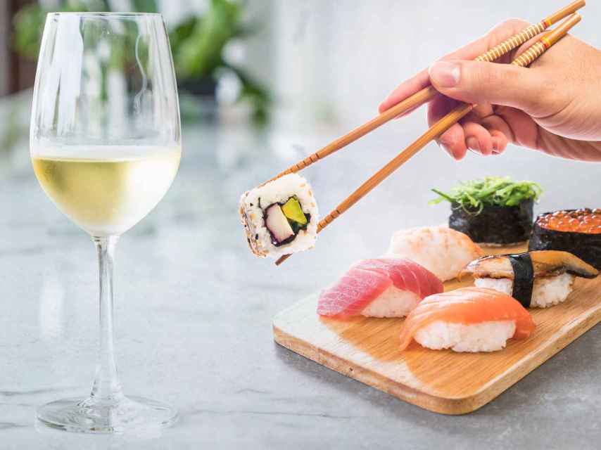 Comida oriental y albariño