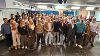 Los alcaldes del Partido Popular de la Comunidad de Madrid durante la firma de un manifiesto por la igualdad de todos los españoles en enero.