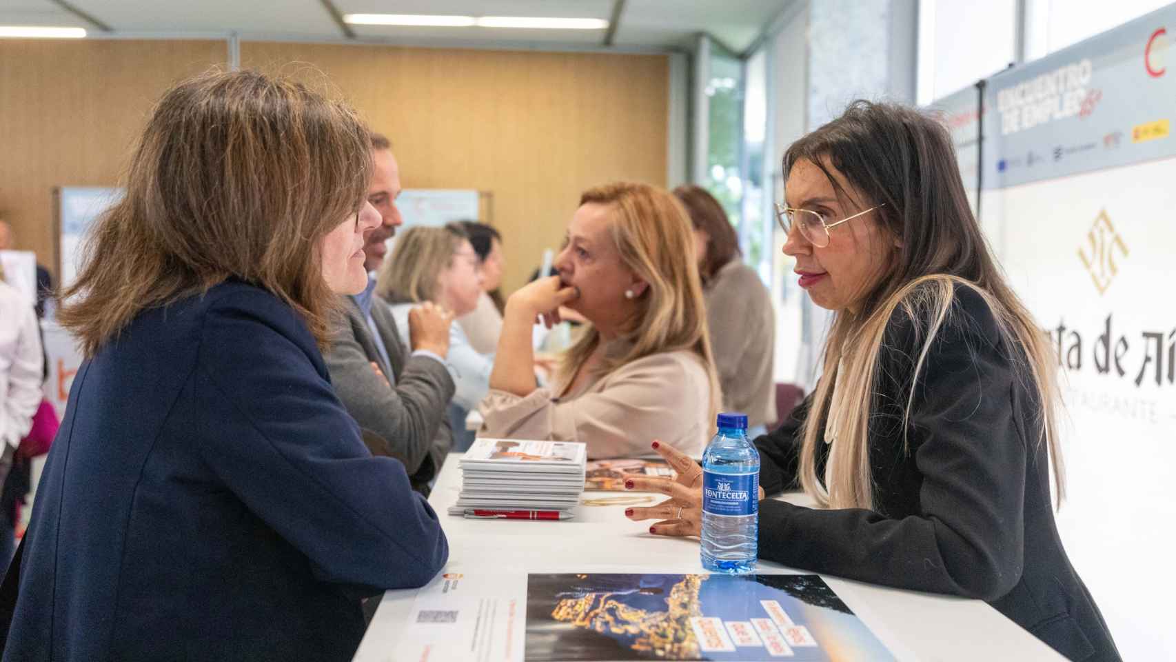 Más de 300 parados de más de 45 años y 21 empresas contactan en Toledo buscando oportunidades