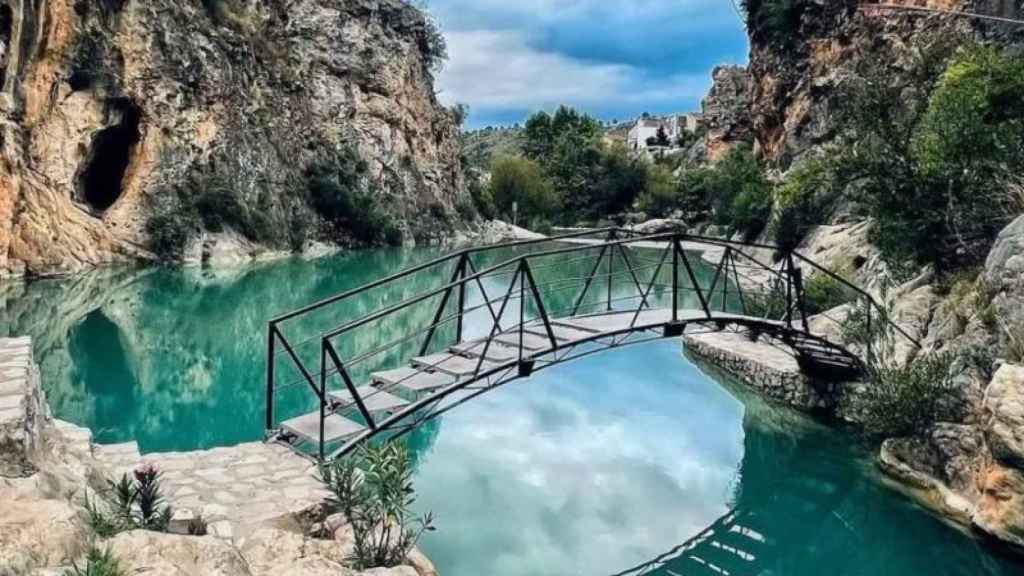 Piscina natural en Bolbaite.