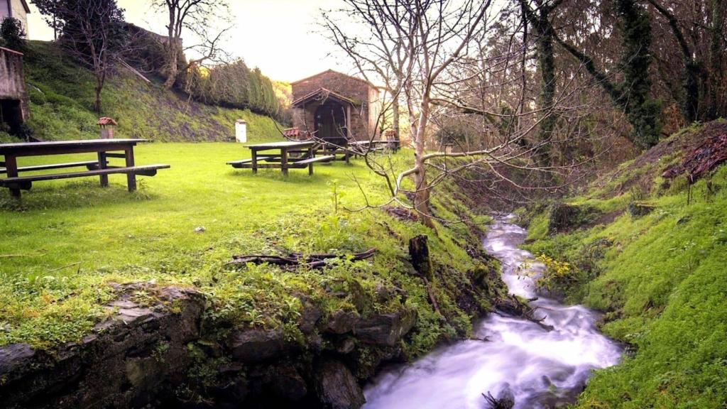 Capilla de San Pedro de Rubieiro.