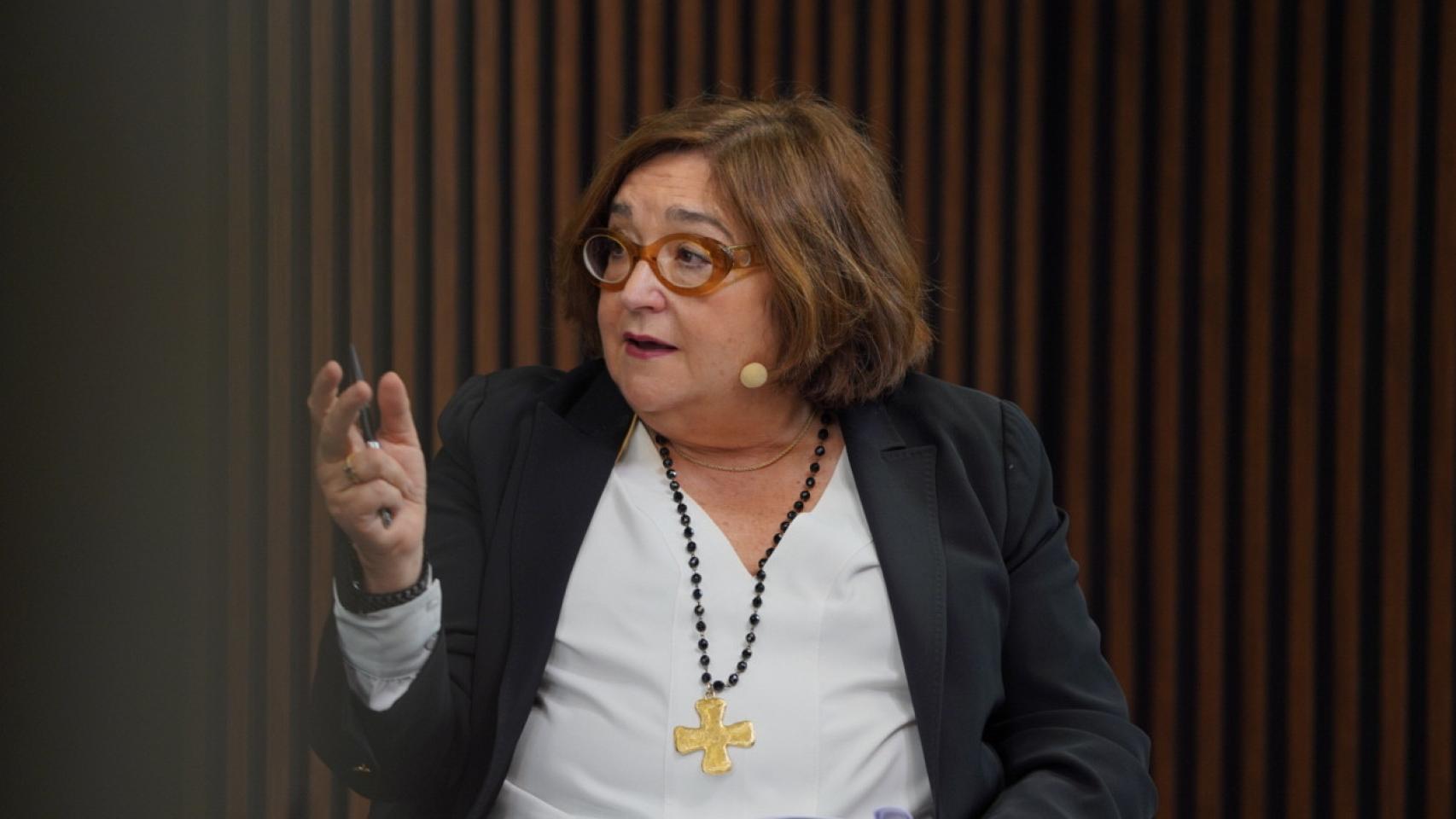 Marina Serrano, presidenta de AELEC, en un foro de El Observatorio de Energía de El Español