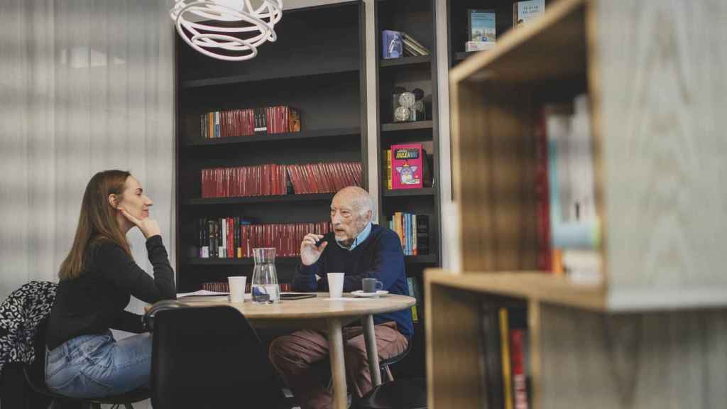 El escritor Manuel Vicent durante la entrevista con EL ESPAÑOL | Porfolio.