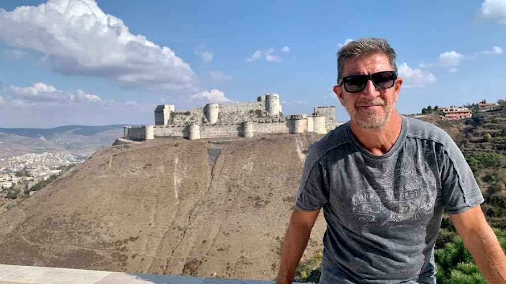 Óscar, durante una de sus visitas a Siria en 2022.