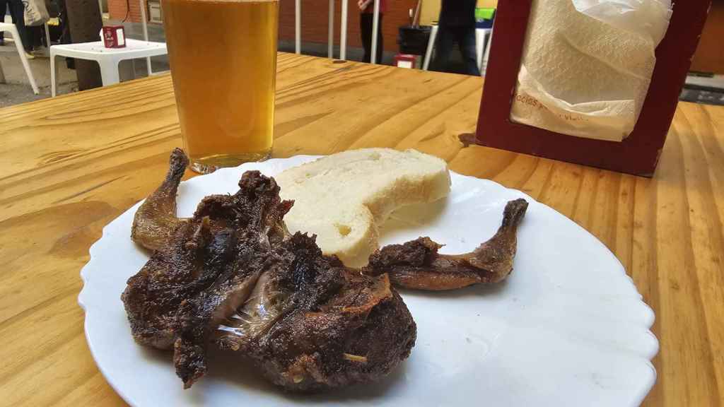 Una de las codornices fritas de Ruperto.