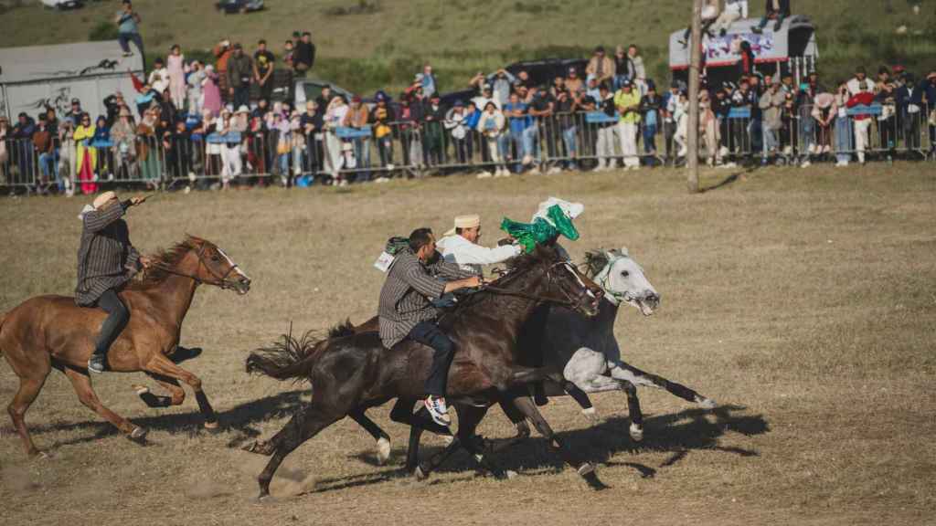 Más de 300 jinetes compiten en el Festival Internacional Mata.