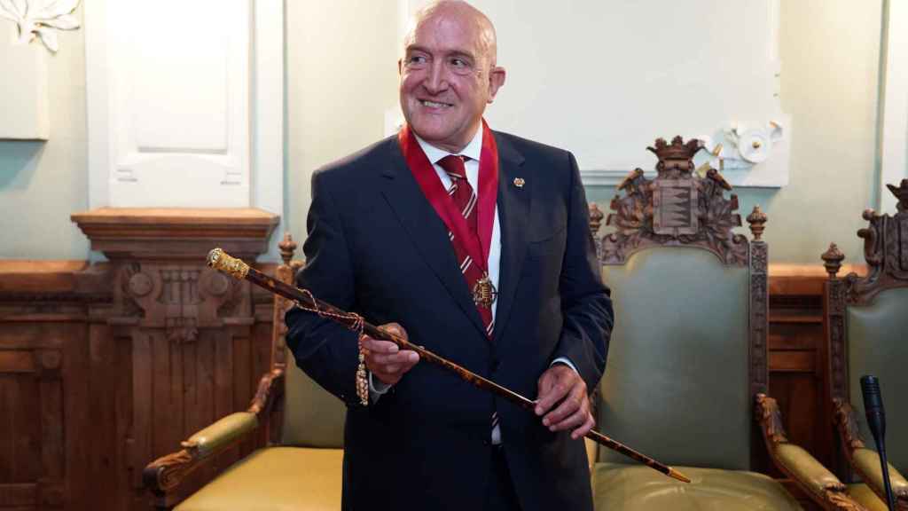 Carnero con el bastón de mando