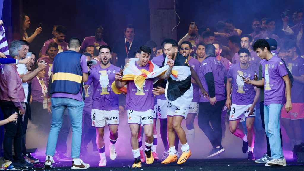 Los jugadores del Real Valladolid celebran el ascenso a Primera División