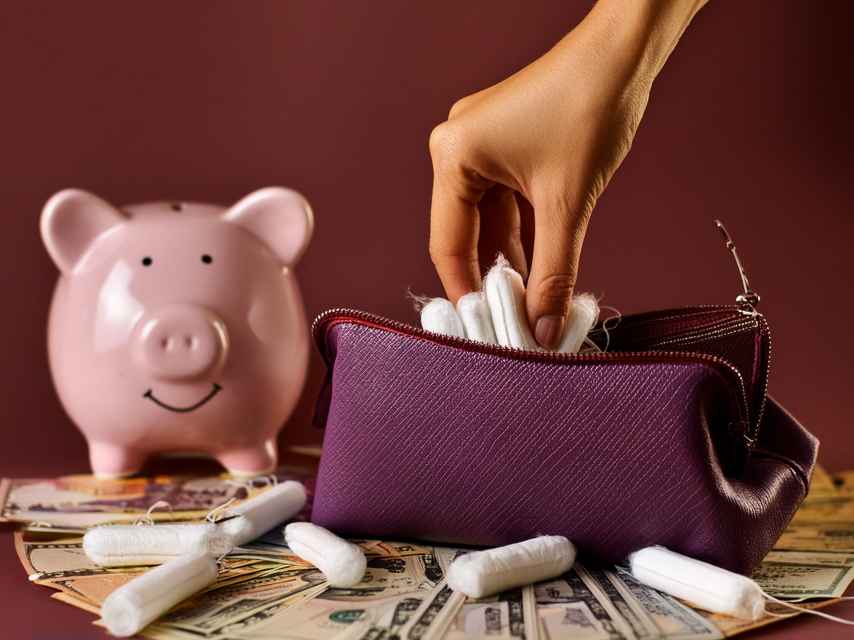 El precio de los tampones varía un 295% según la marca y el supermercado en el que se adquiera.