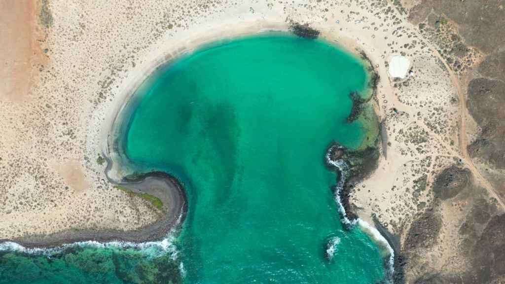 Imagen aérea del Islote de Lobos.