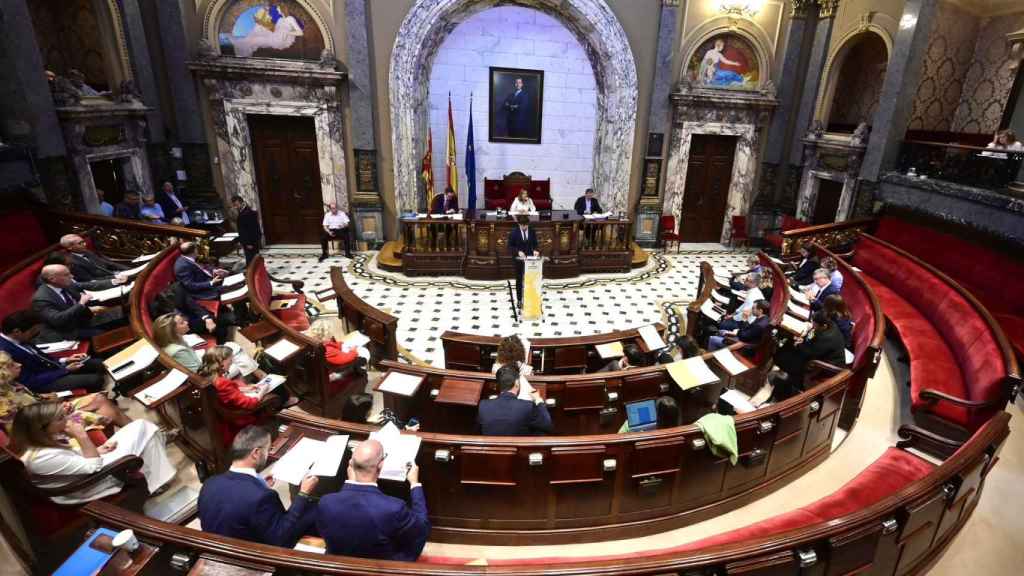 Momento del debate del pleno del Ayuntamiento de Valencia. EE