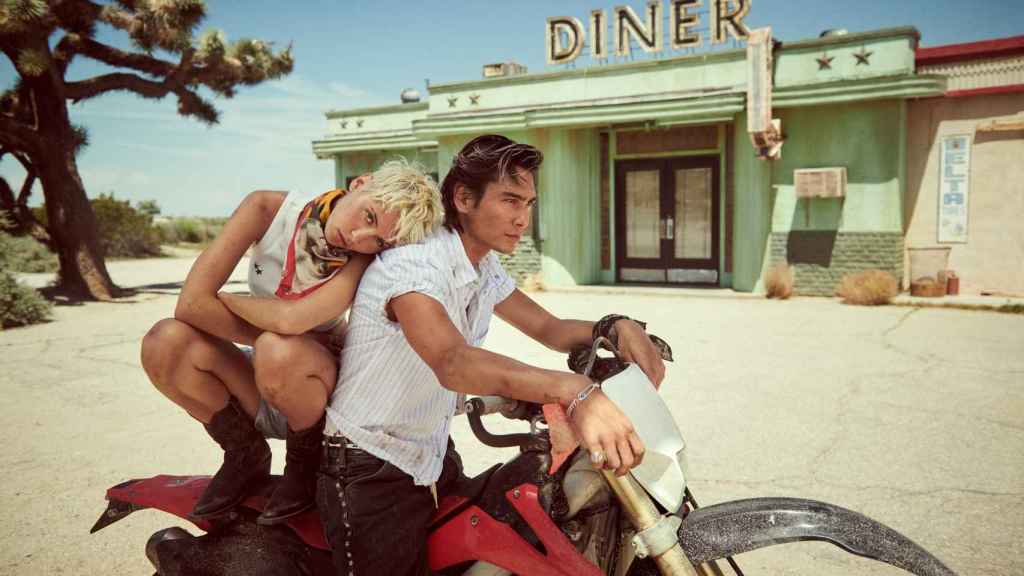 Imagen de la campaña TwoJeys x Zara.