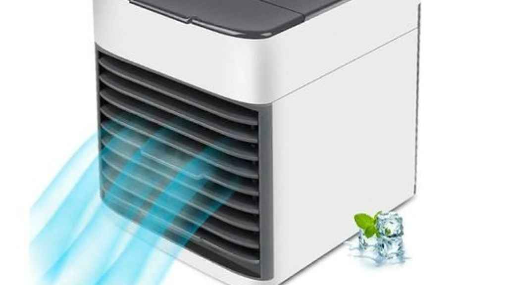 Ventilador portátil purificador de aire para enfriar estancias con 3 velocidades.