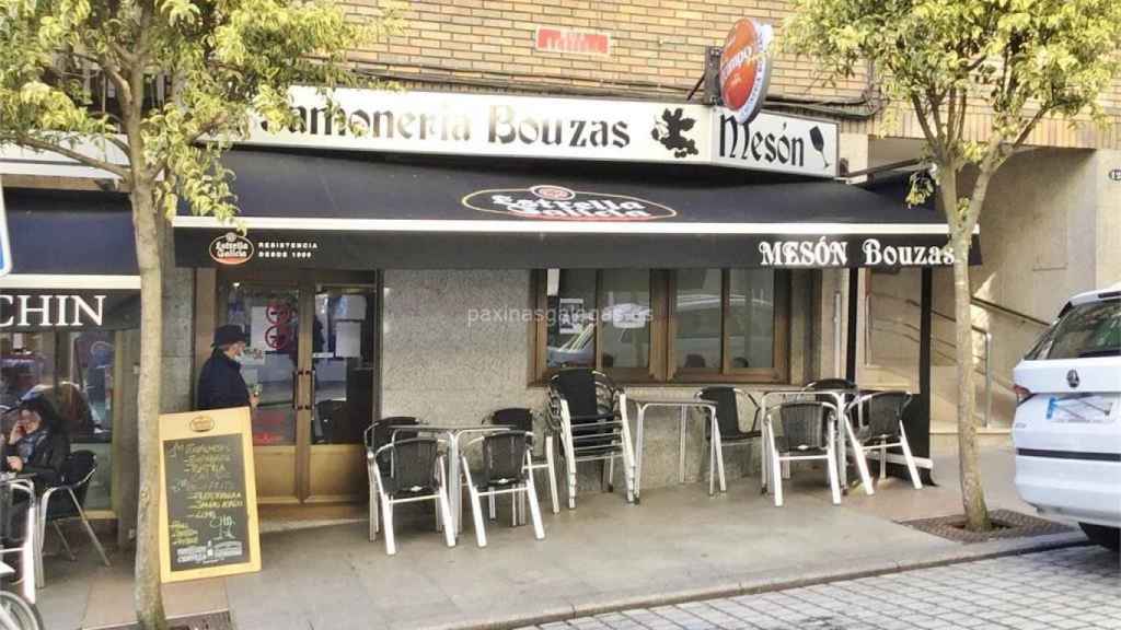 Exterior del Mesón Bouzas.