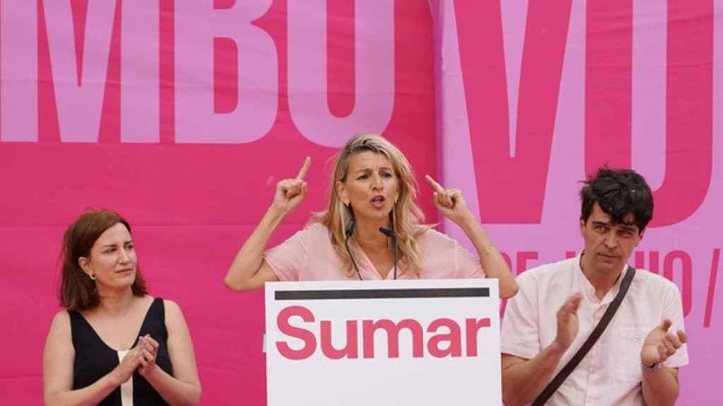 Miriam Chacón / ICAL. La vicepresidenta segunda del Gobierno, ministra de Trabajo y coordinadora general de Sumar, Yolanda Díaz, participa en el acto central de la campaña de esta formación en Valladolid junto a dos de los candidatos a las elecciones europeas, el coordinador de IU en Castilla y León, Juan Gascón, y la exconcejala de Valladolid Toma La Palabra en el Ayuntamiento de Valladolid, María Sánchez.