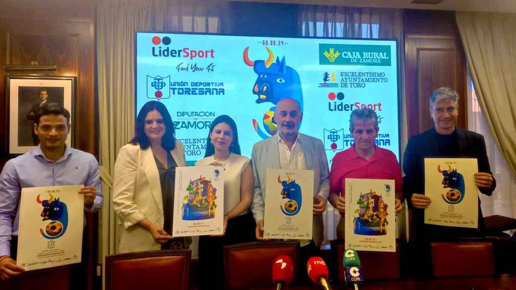 Presentación primer torneo de fútbol 7 de Toro