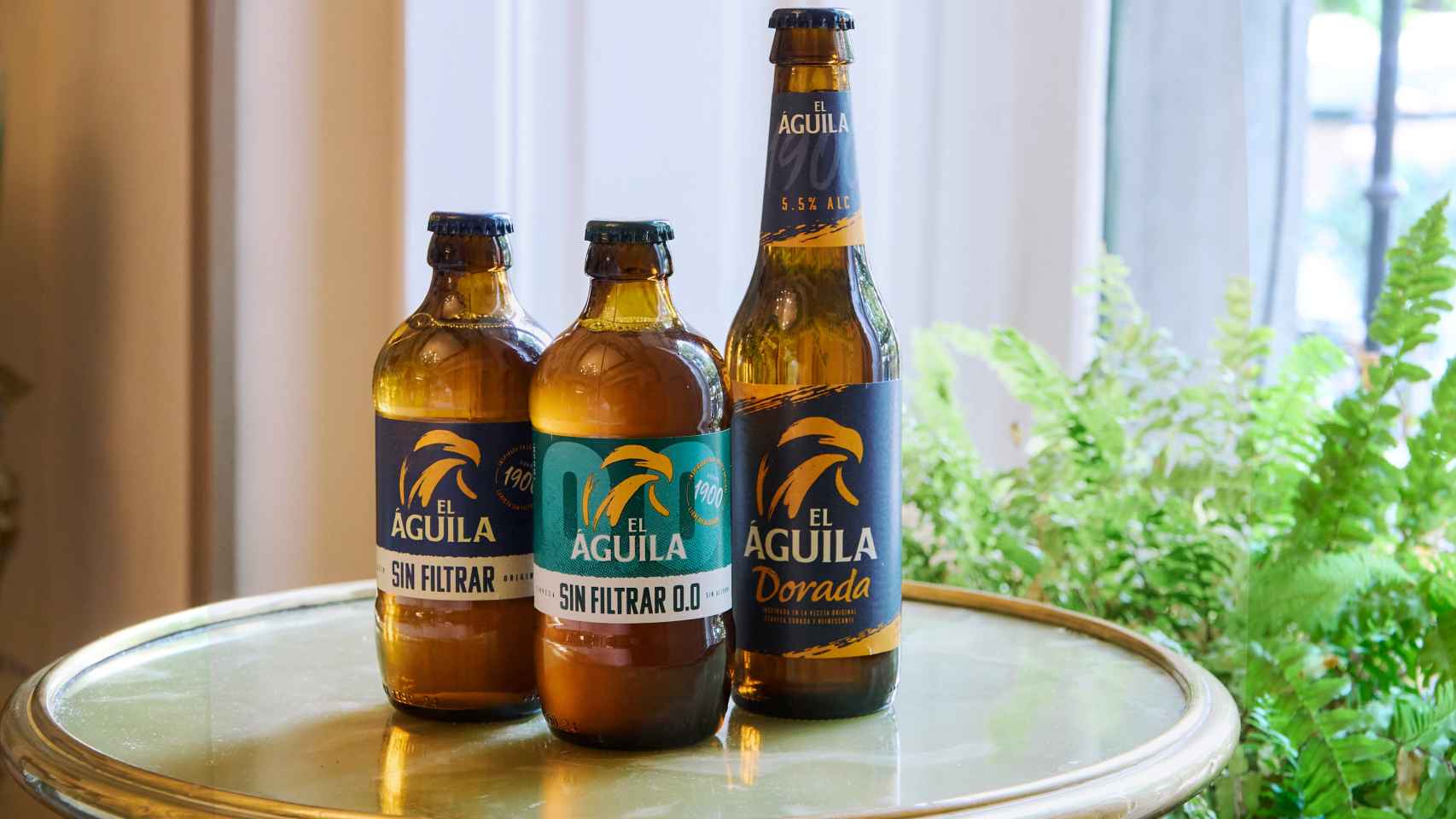 Cervezas de El Águila.