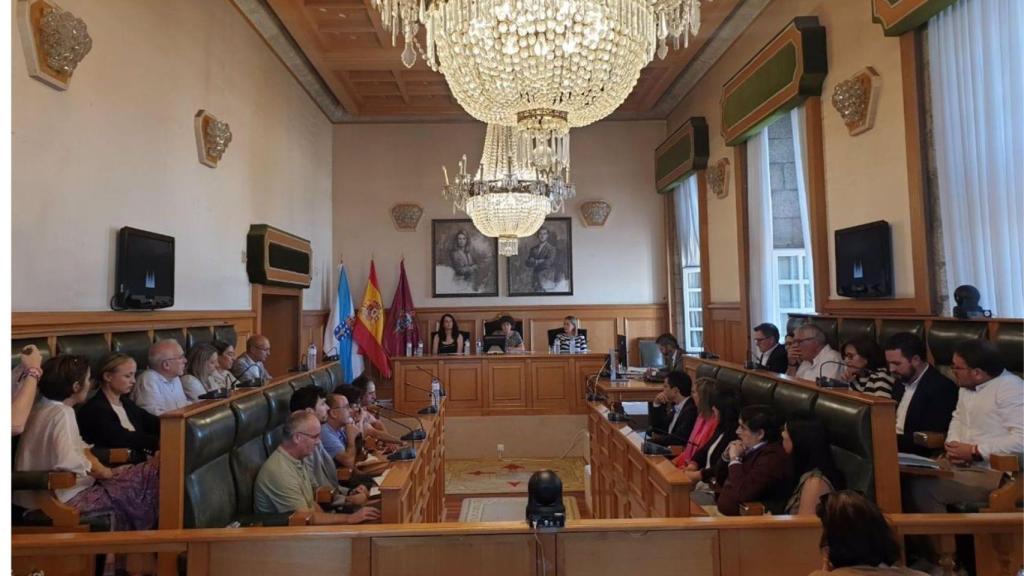 Pleno del Concello de Santiago, en una imagen de archivo.