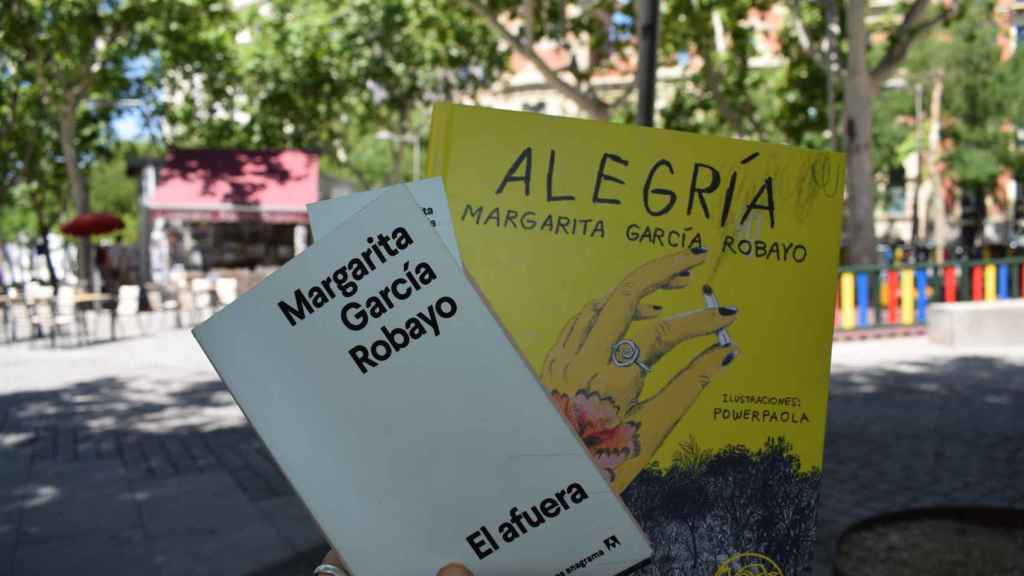 Portadas de 'El afuera' y 'Alegría', libros de Margarita García Robayo. Foto: Angelica Rimini