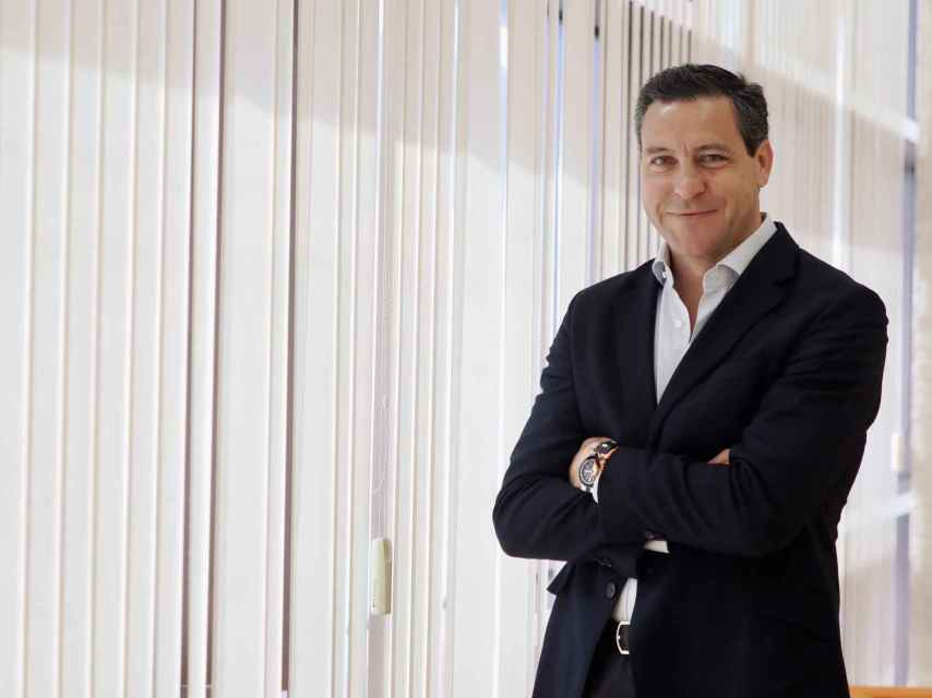 El candidato del PP a las europeas, Raúl de la Hoz, durante la entrevista