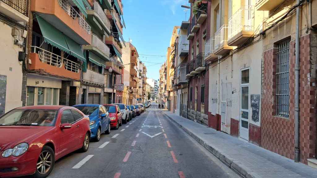 La calle València en Alicante, donde hay varias obras en marcha.