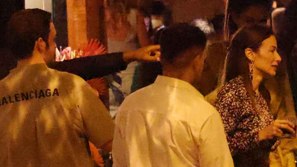 Froilán a punto a de entrar al restaurante en el barrio Salamanca.