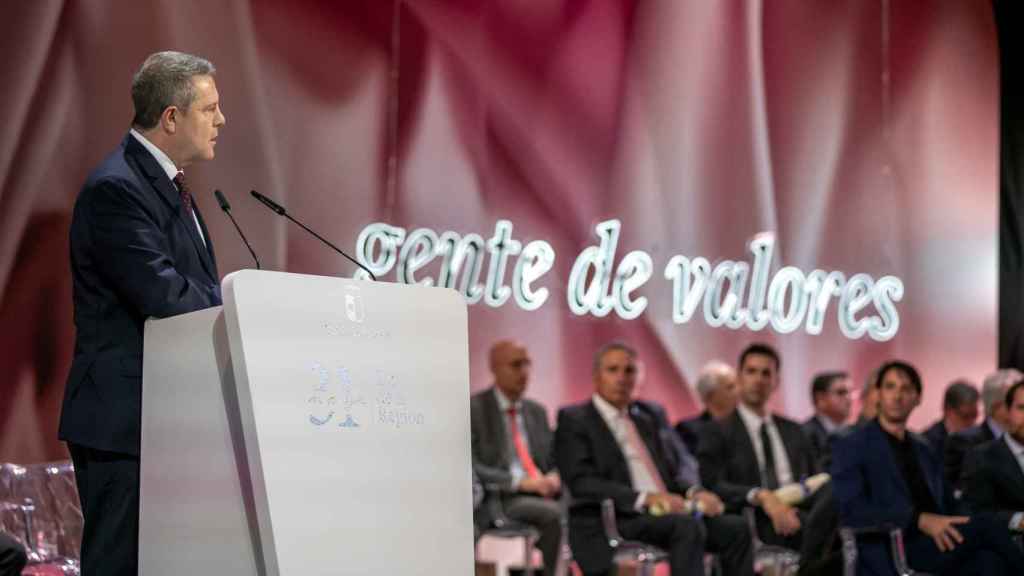 Emiliano García-Page durante su intervención en el acto institucional del Día de Castilla-La Mancha.