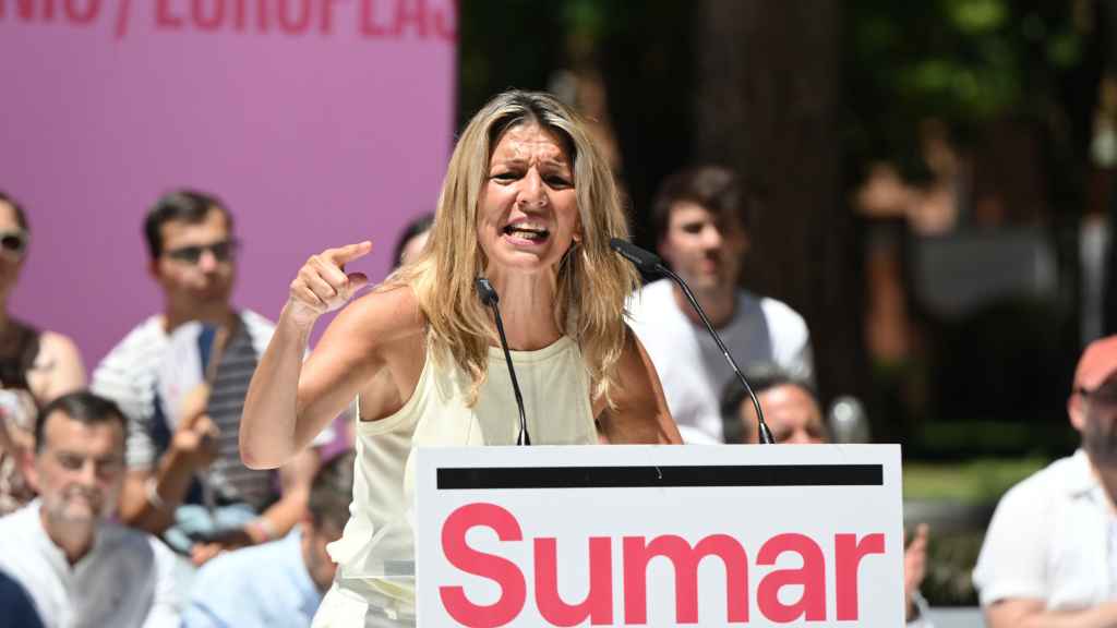 La vicepresidenta segunda del Gobierno, Yolanda Díaz, participa en un acto electoral junto a la cabeza de lista de Sumar a las europeas, Estrella Galán, este sábado en Getafe.