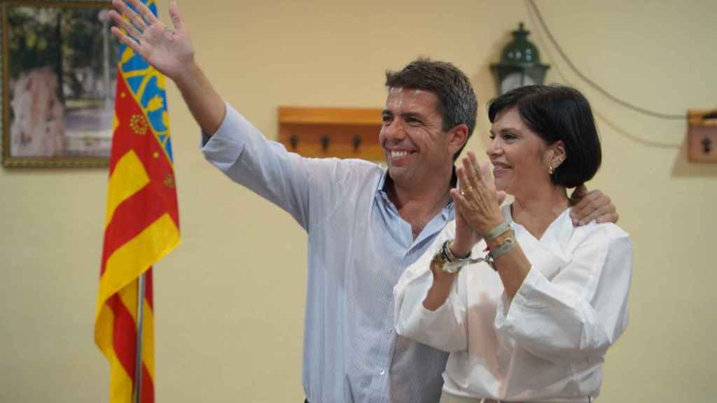 El presidente del PPCV y 'president' de la Generalitat, Carlos Mazón, participa en un acto electoral en Moncada (Valencia). EE