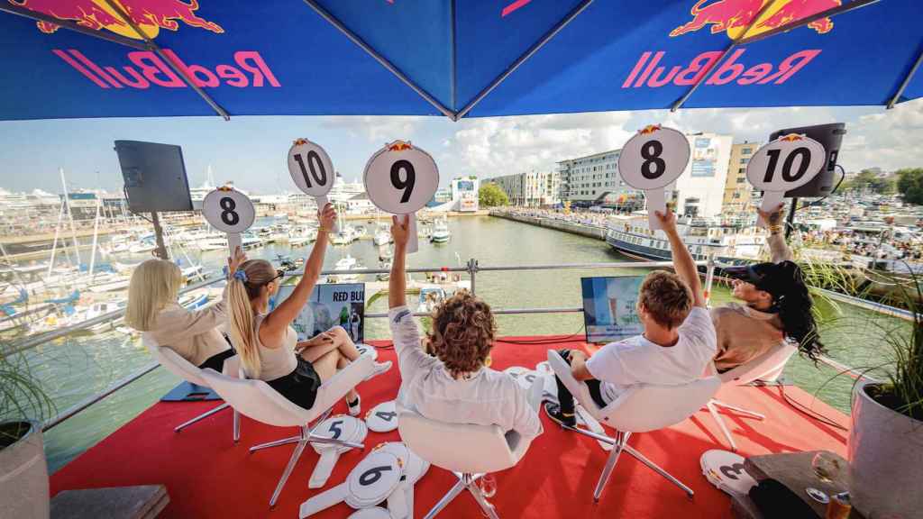 Miembros del jurado de Red Bull Día de las Alas, celebrado en la Marina de Valencia. EE