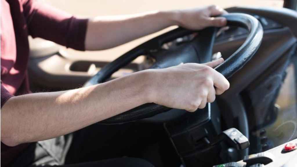 Imagen de archivo de un conductor de autobús.
