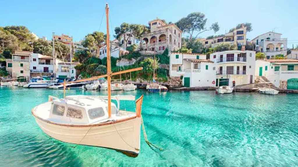 Vista de Cala Ginesta, en Sitges.